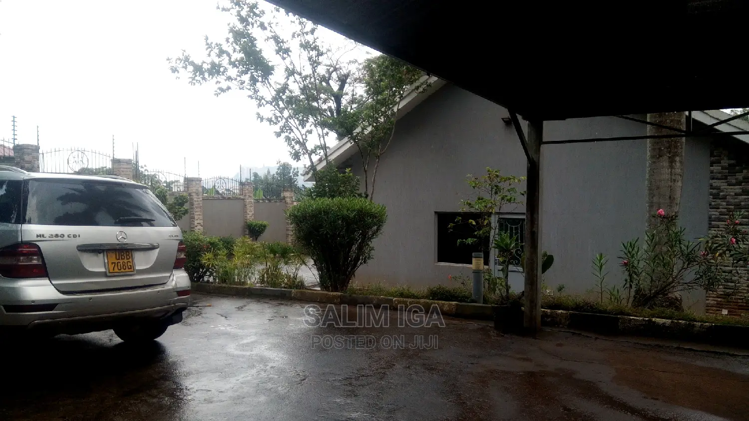 5bdrm Bungalow in Kololo Property, Central Division for Rent