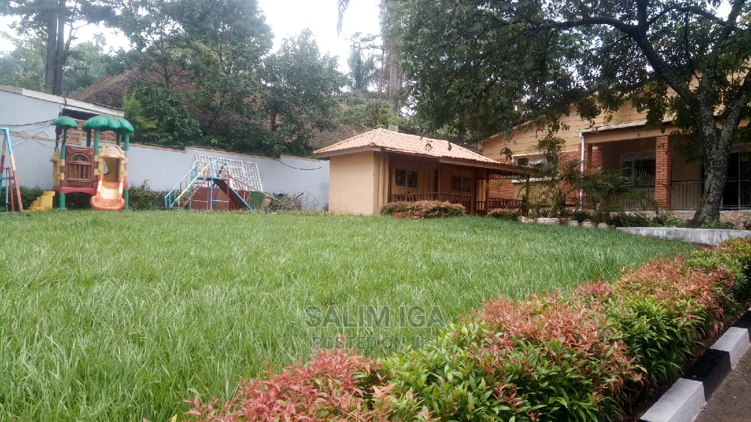 4bdrm Bungalow in Kololo Property, Central Division for Sale