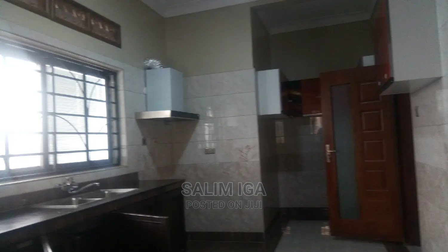 2bdrm Bungalow in Kololo Property, Central Division for Rent