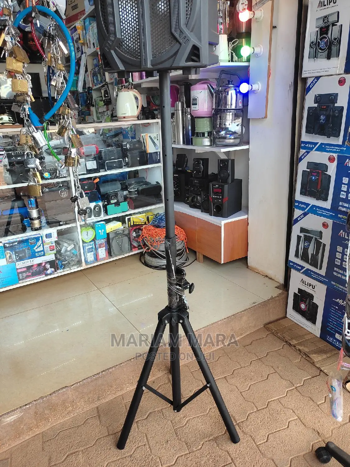 Speaker Stand