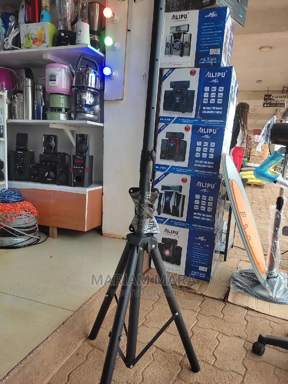 Speaker Stand
