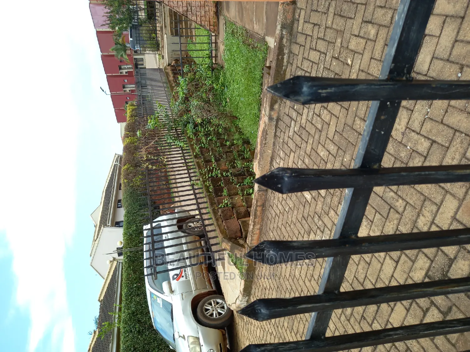 Furnished 3bdrm Villa in Kyanja Kesington, Nakawa for Sale