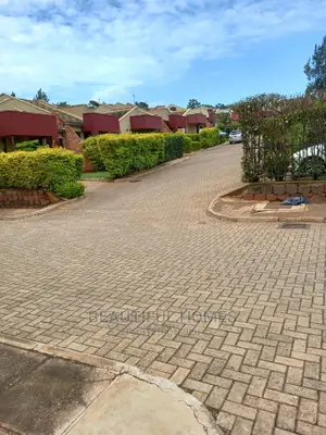 Furnished 3bdrm Villa in Kyanja Kesington, Nakawa for Sale