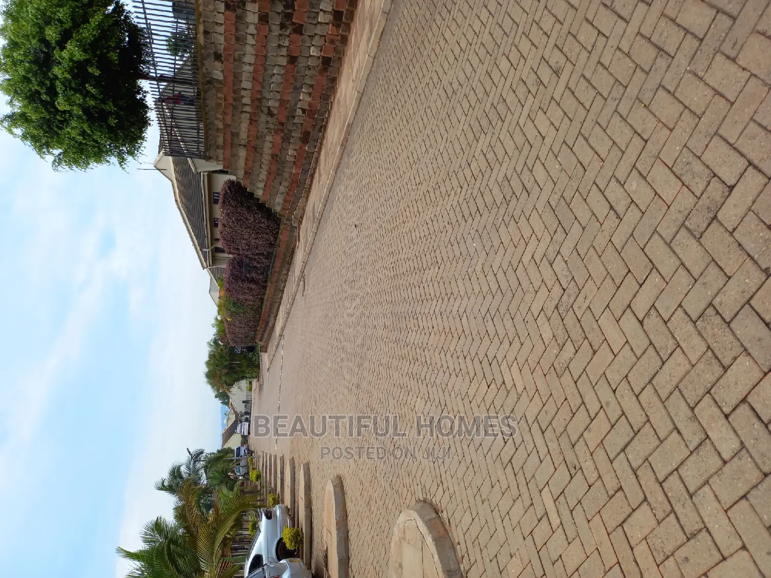 Furnished 4bdrm Maisonette in Kyanja, Nakawa for Sale