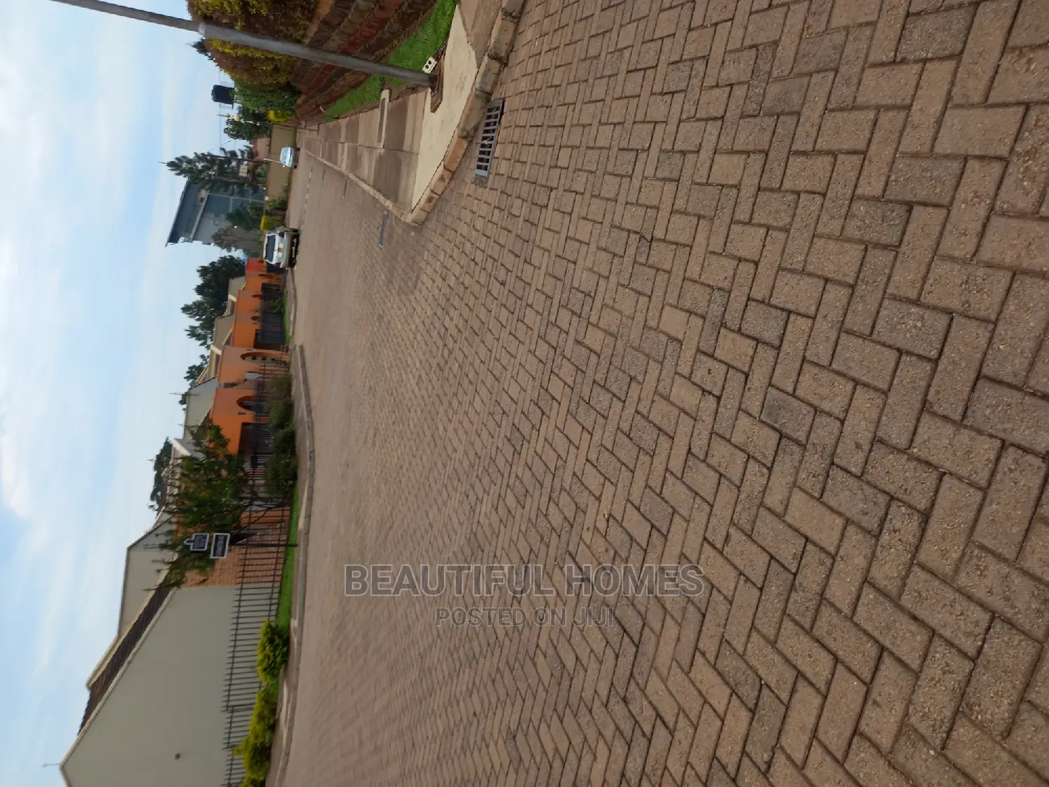 Furnished 4bdrm Maisonette in Kyanja, Nakawa for Sale