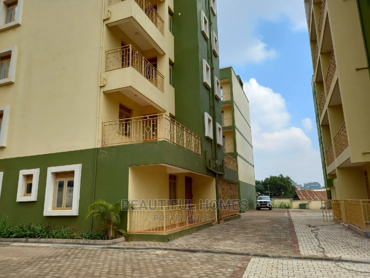 Furnished 2bdrm Condo in Bukoto, Central Division for Sale