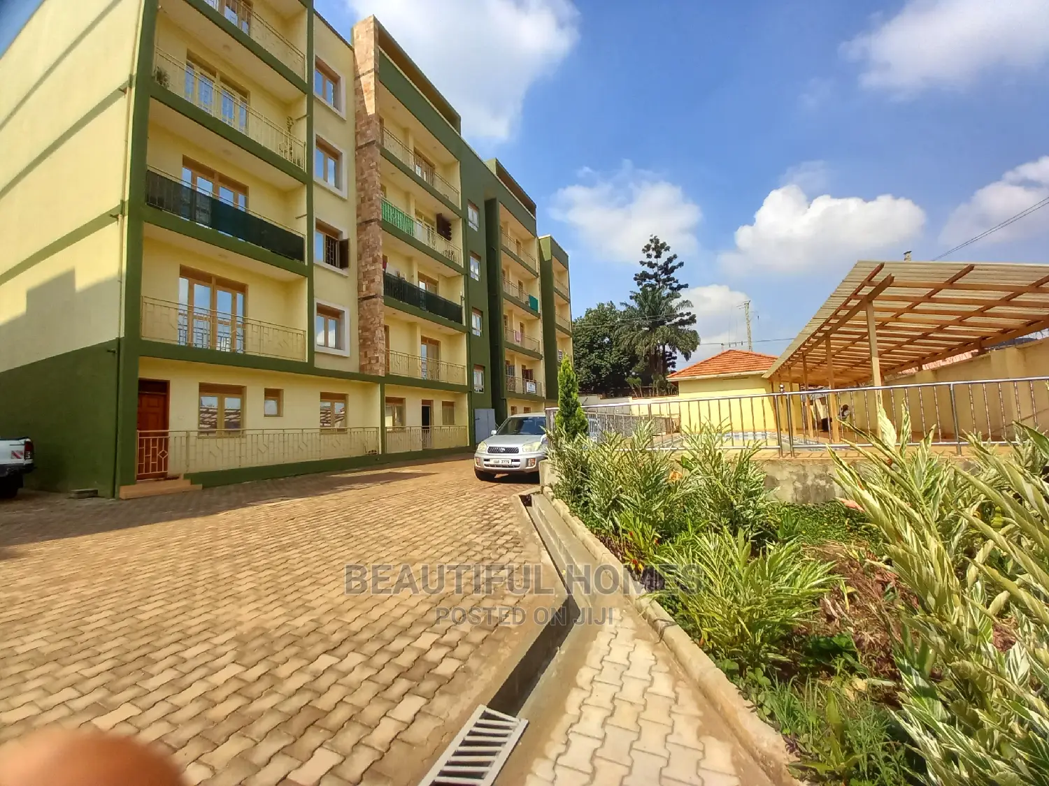 Furnished 2bdrm Condo in Bukoto, Central Division for Sale