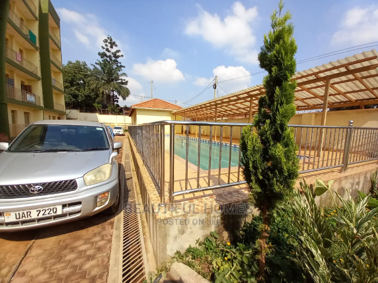 Furnished 2bdrm Condo in Bukoto, Central Division for Sale