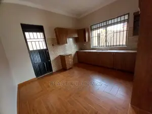 Furnished 4bdrm House in Kira Tarmack for Sale