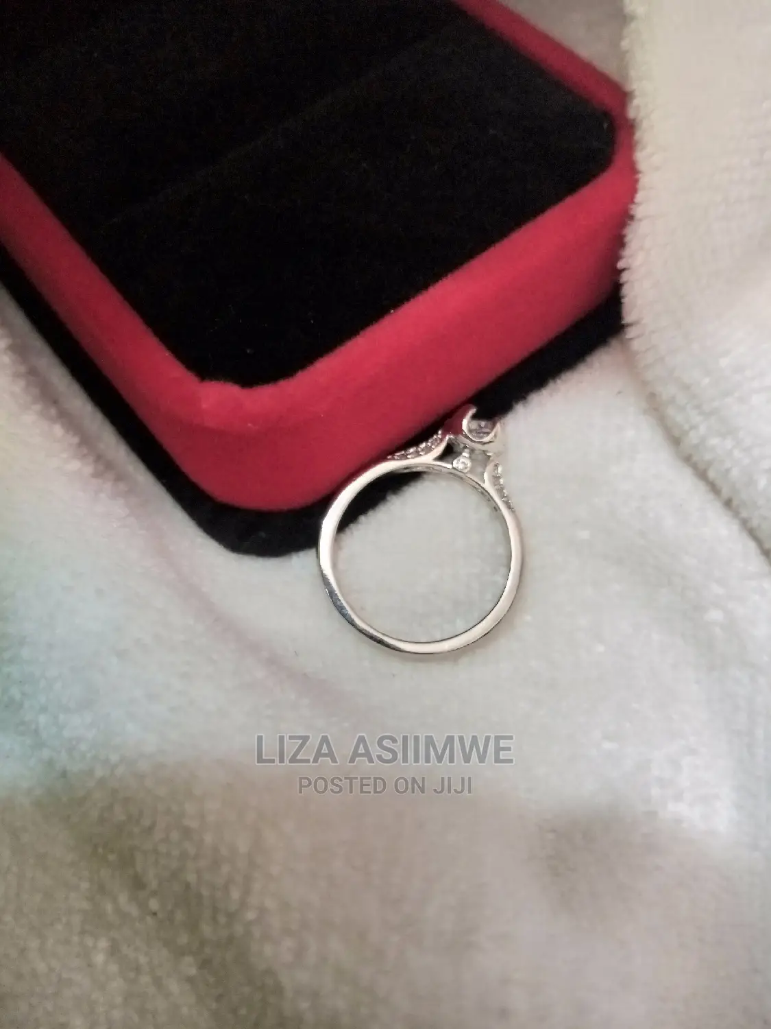 Quality Engagement Rings Available With the Ring Box