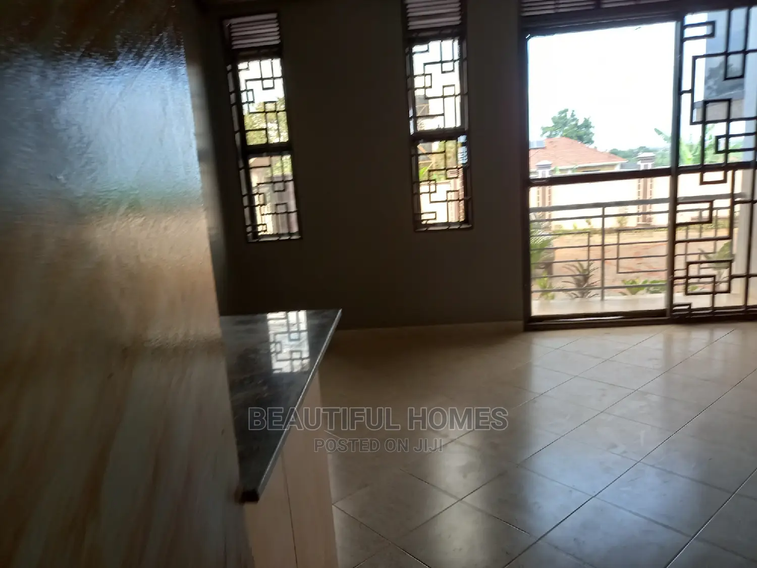 Furnished 2bdrm Apartment in Kisaasi, Central Division for Sale