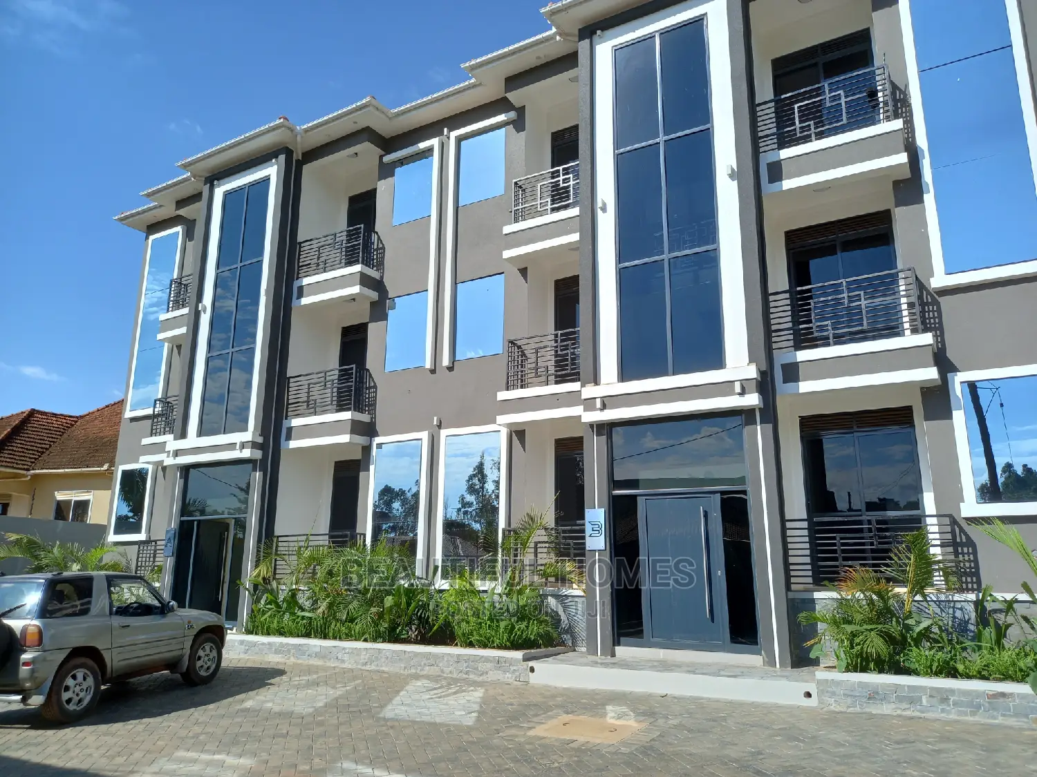 Furnished 2bdrm Apartment in Tarmack, Central Division for Sale