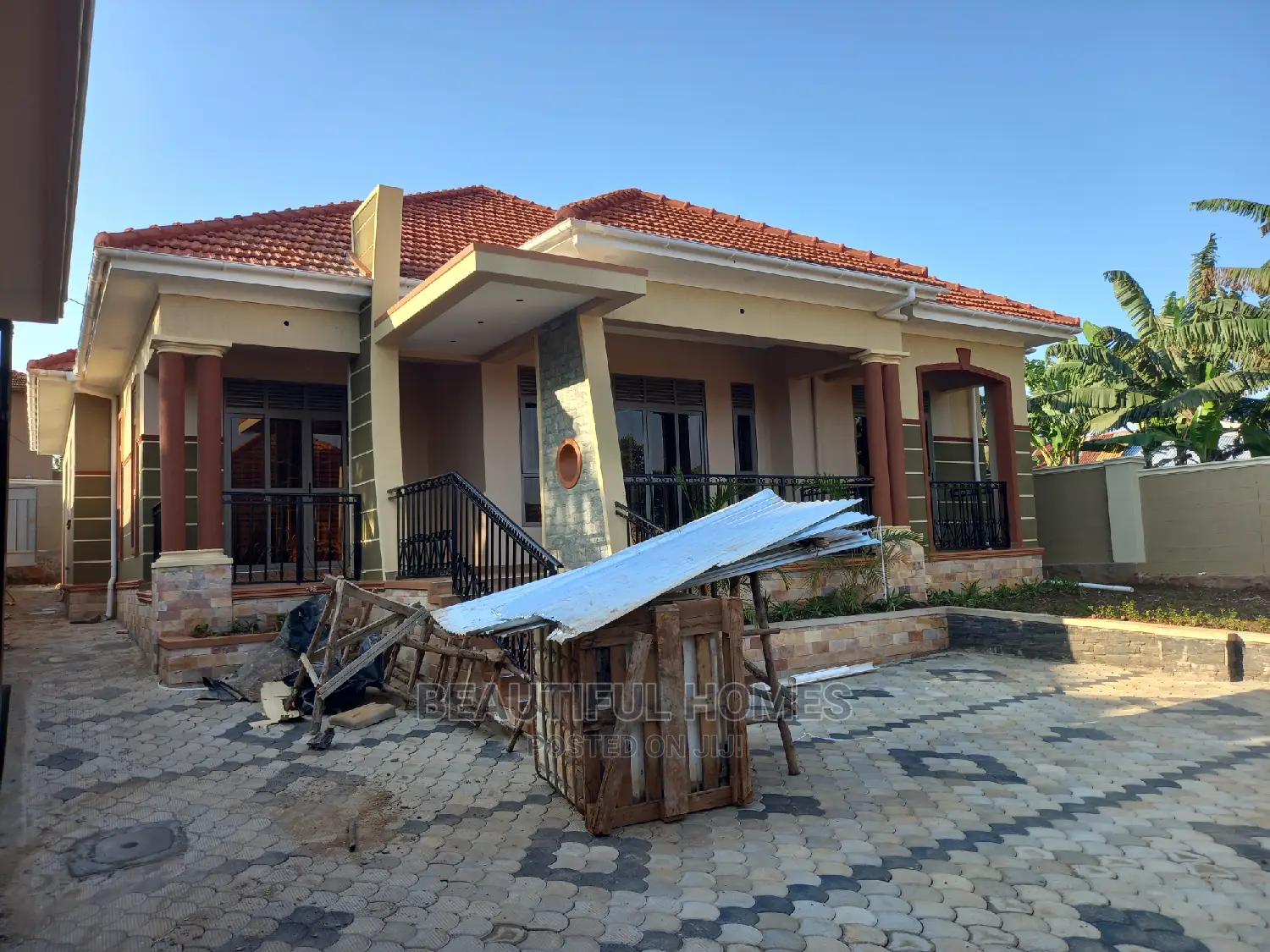 Furnished 4bdrm Bungalow in Kira Minister'S for Sale