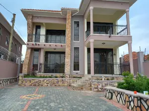 Furnished 5bdrm Mansion in Tarmack Access, Kira for Sale