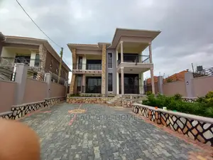 Furnished 5bdrm Mansion in Tarmack Access, Kira for Sale