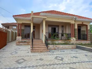 Furnished 4bdrm House in Kira for Sale