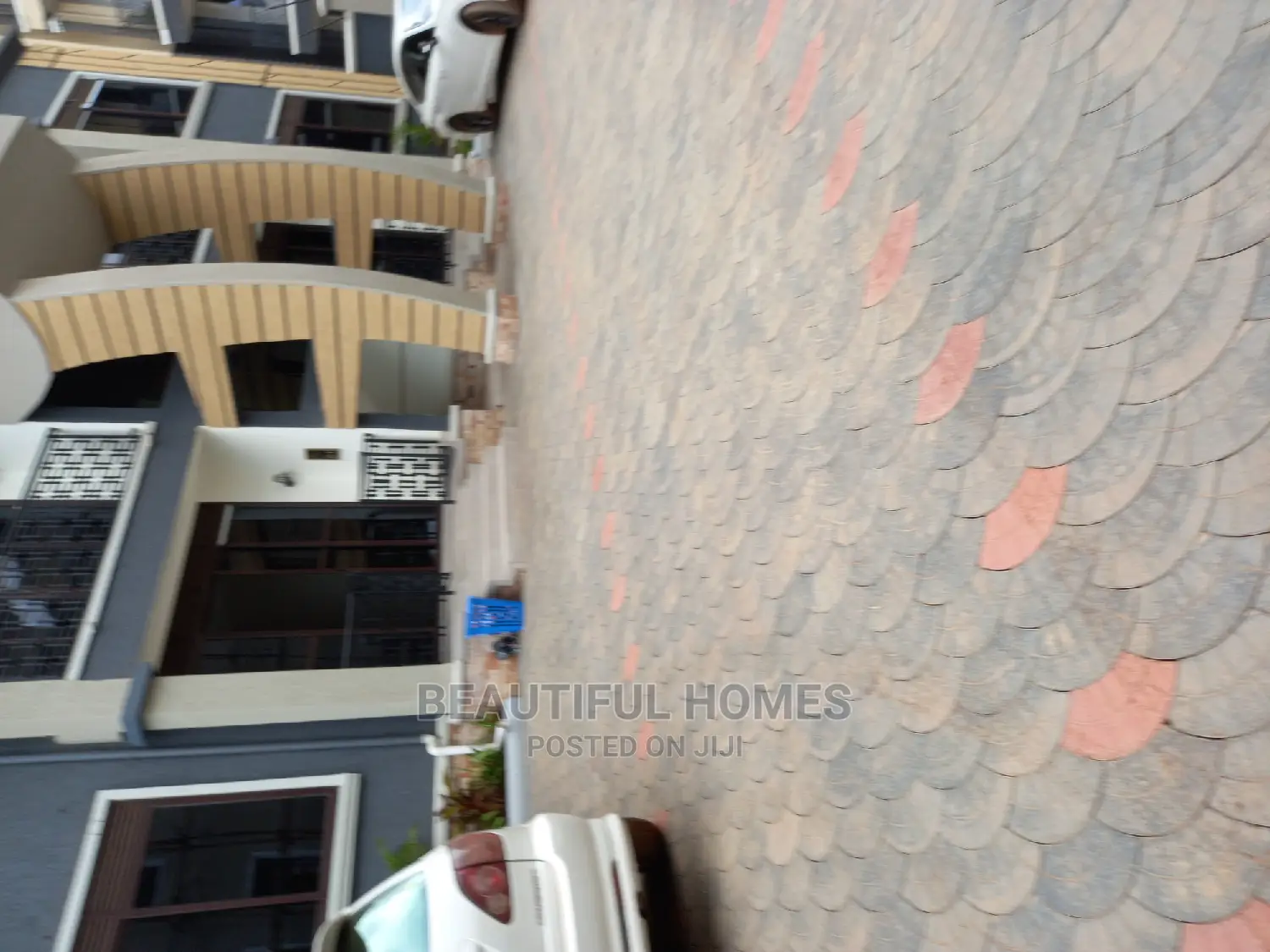 Furnished 2bdrm Apartment in Kisaasi, Central Division for Sale
