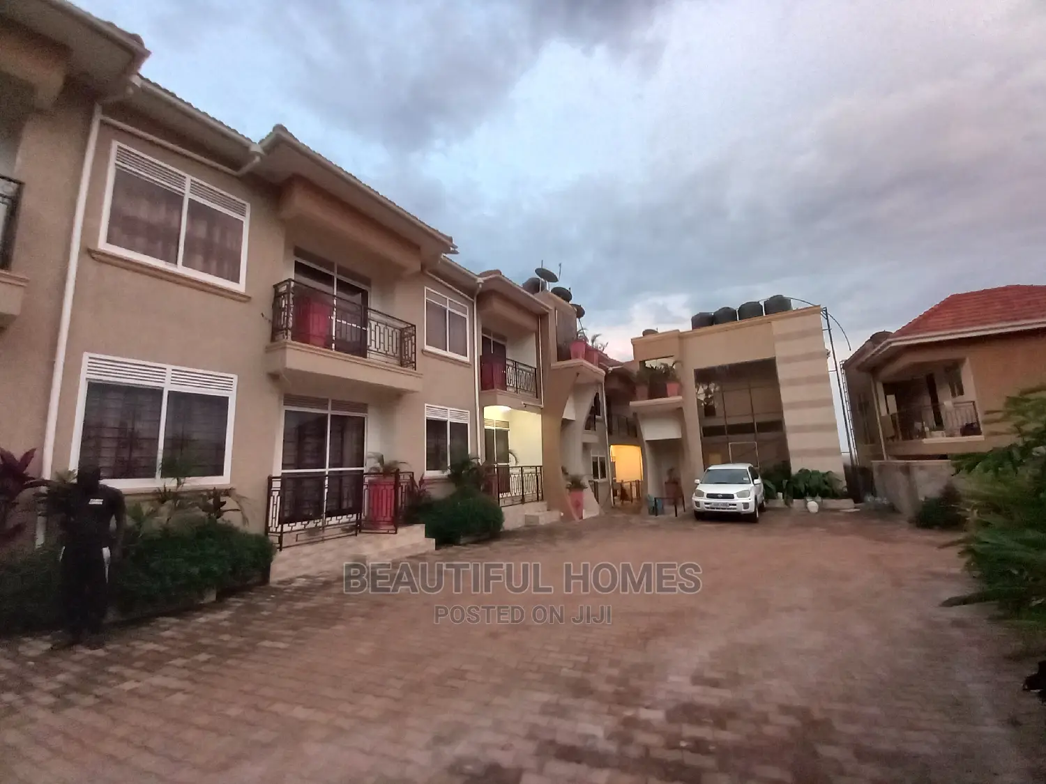 Furnished 2bdrm Apartment in Kisaasi, Central Division for Sale