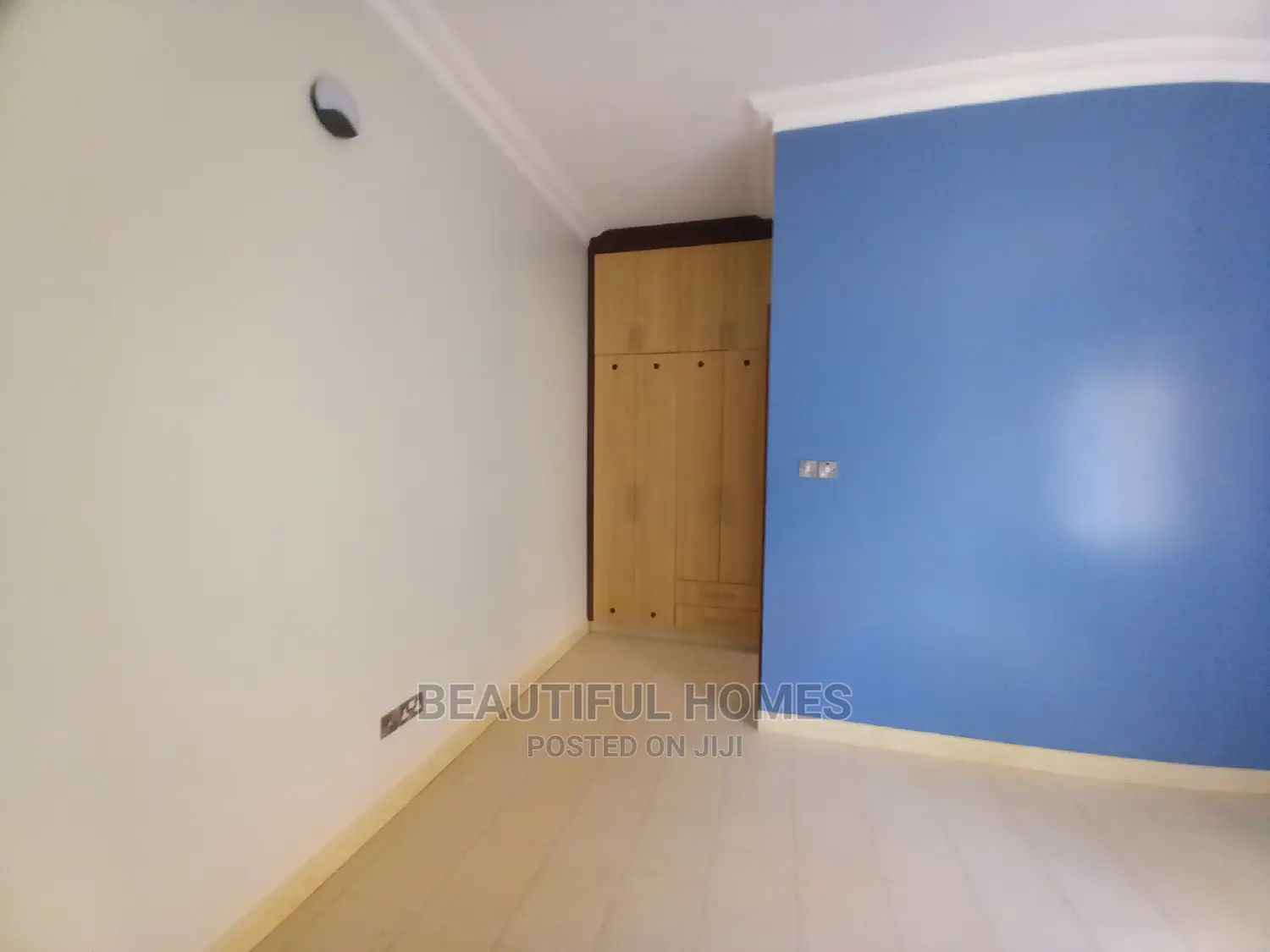 Furnished 2bdrm Block of Flats in Kisaasi, Central Division for Sale