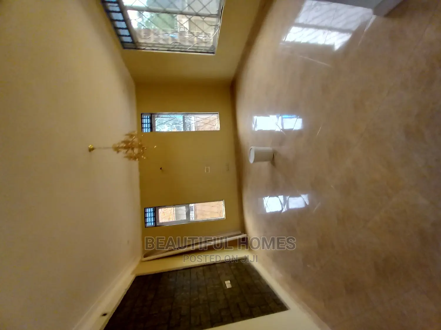 Furnished 4bdrm Mansion in Diplomat Village, Kira for Sale