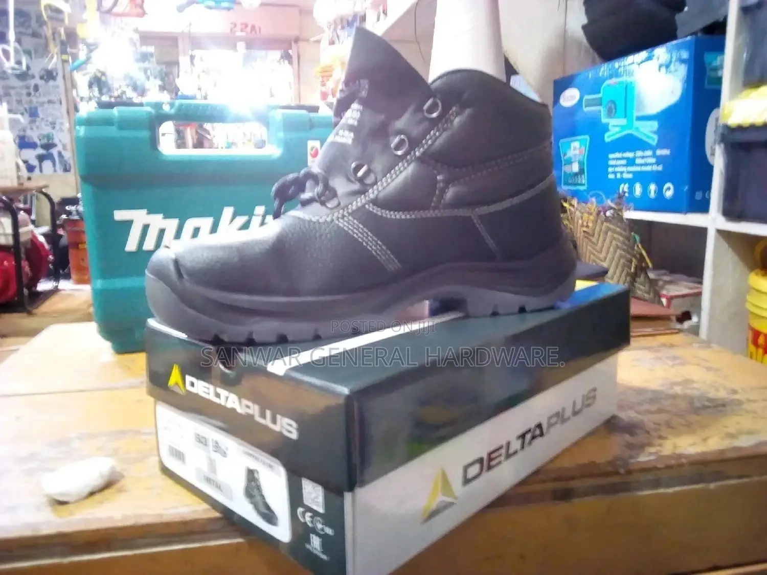 DELTA PLUS Safety Shoes.