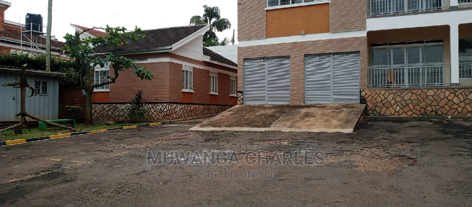 6bdrm Duplex in Fs Properties Ltd, Central Division for Rent