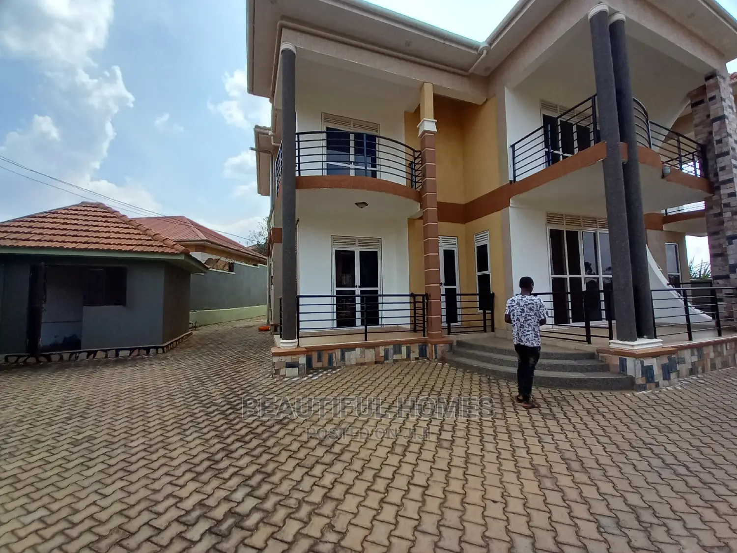 Furnished 6bdrm Mansion in Najjera, Kira for Sale