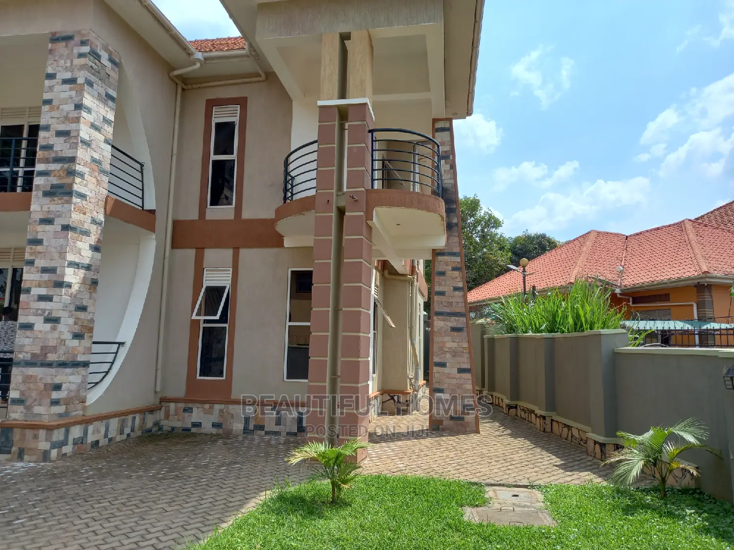 Furnished 6bdrm Mansion in Najjera, Kira for Sale