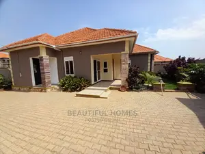 Furnished 4bdrm House in Tarmack Neighborhood, Kira for Sale