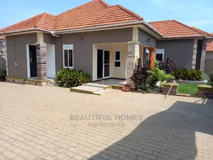 Furnished 4bdrm House in Kira for Sale