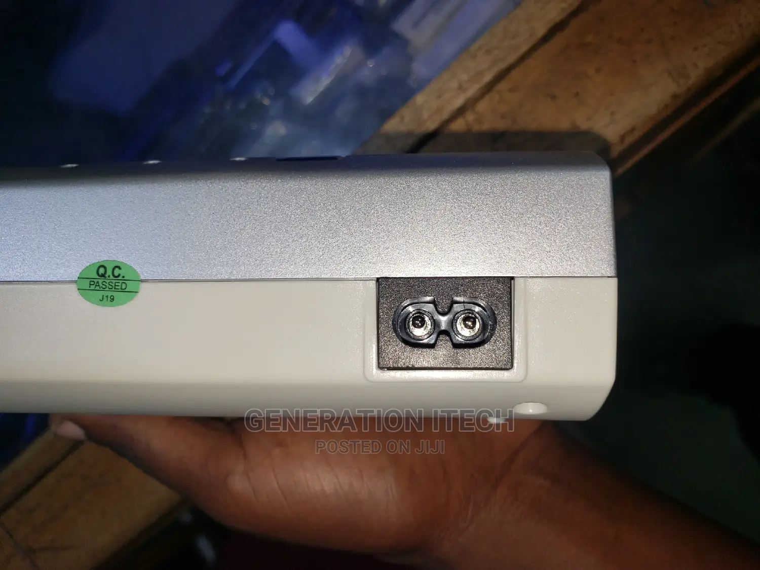 Universal Mp 906 Battery Charger - For All Battery Sizes