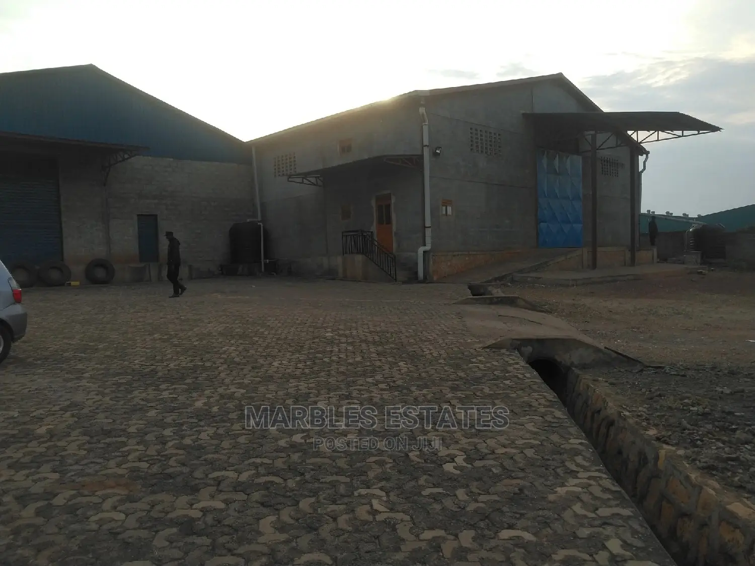Warehouse for Rent in Namanve 2000 Square Meters at $3.5