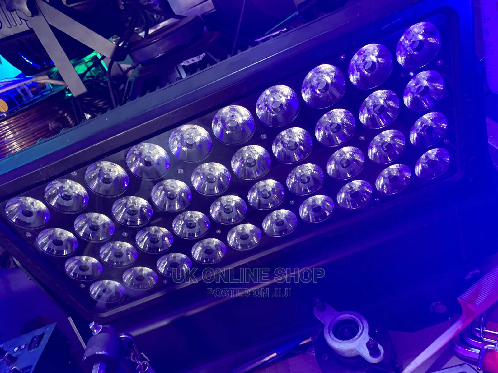 LED Stage Light /Bar Light in Central Division Stage Lighting