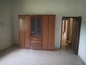 4bdrm Bungalow in Bugolobi, Central Division for Sale