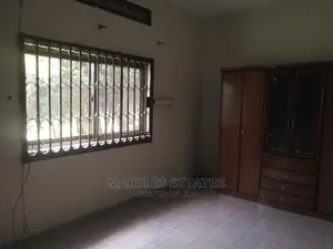 4bdrm Bungalow in Bugolobi, Central Division for Sale