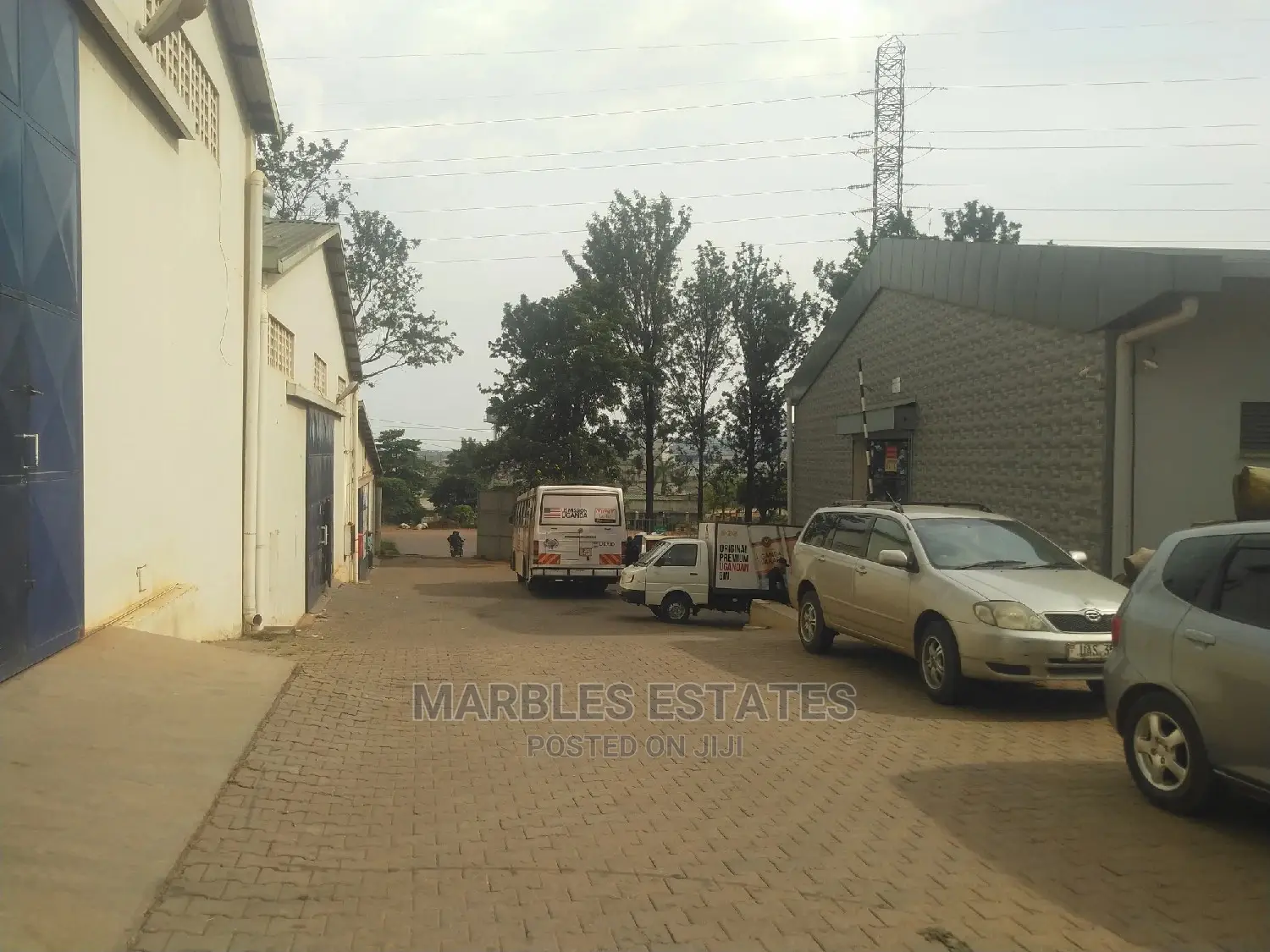 Warehouse for Rent Industrial Area 750 Square Meters