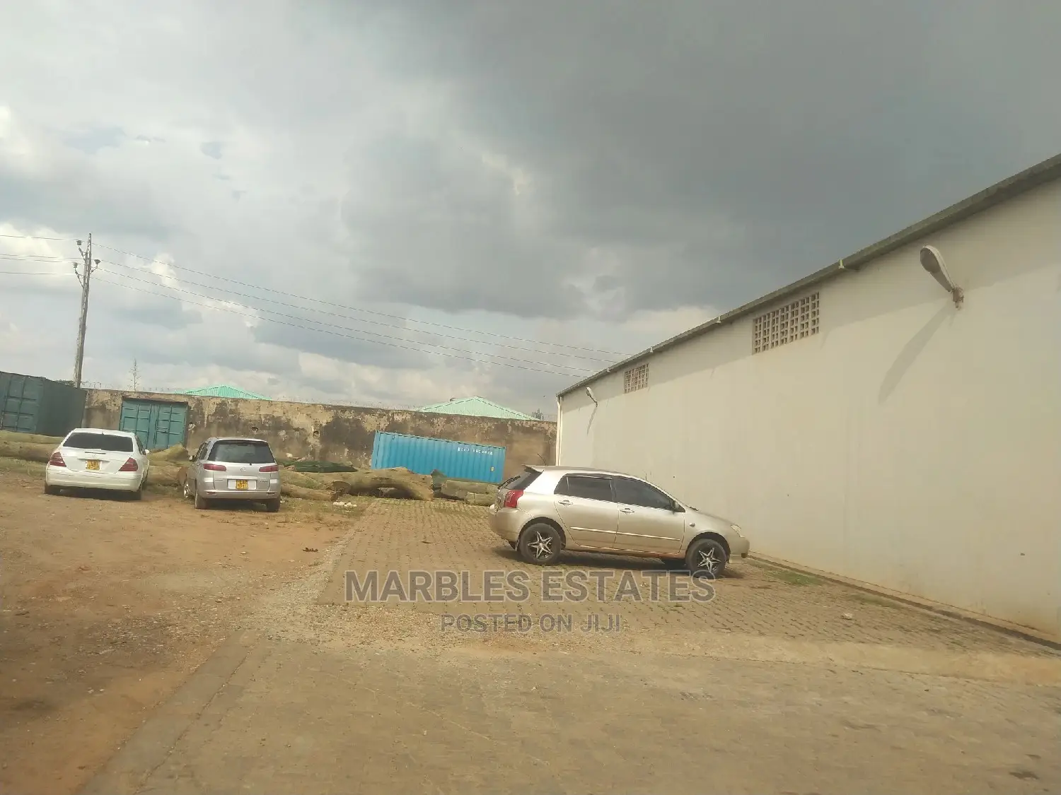 Warehouse for Rent Industrial Area 750 Square Meters