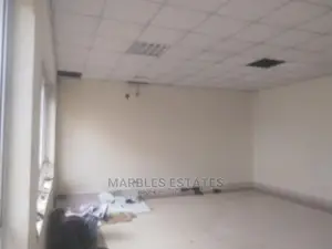 Warehouse for Rent With Show Room 500 Square Meters at $7