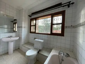 5bdrm House in Bugolobi, Central Division for Rent
