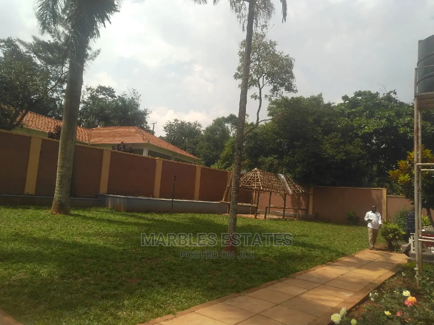 3bdrm Bungalow in Kololo, Central Division for Rent