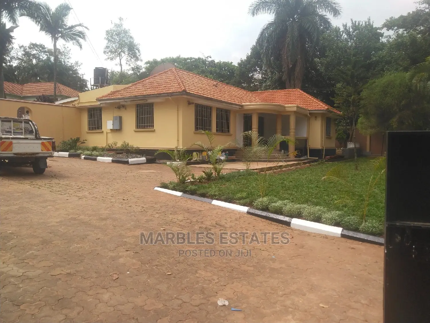 3bdrm Bungalow in Kololo, Central Division for Rent