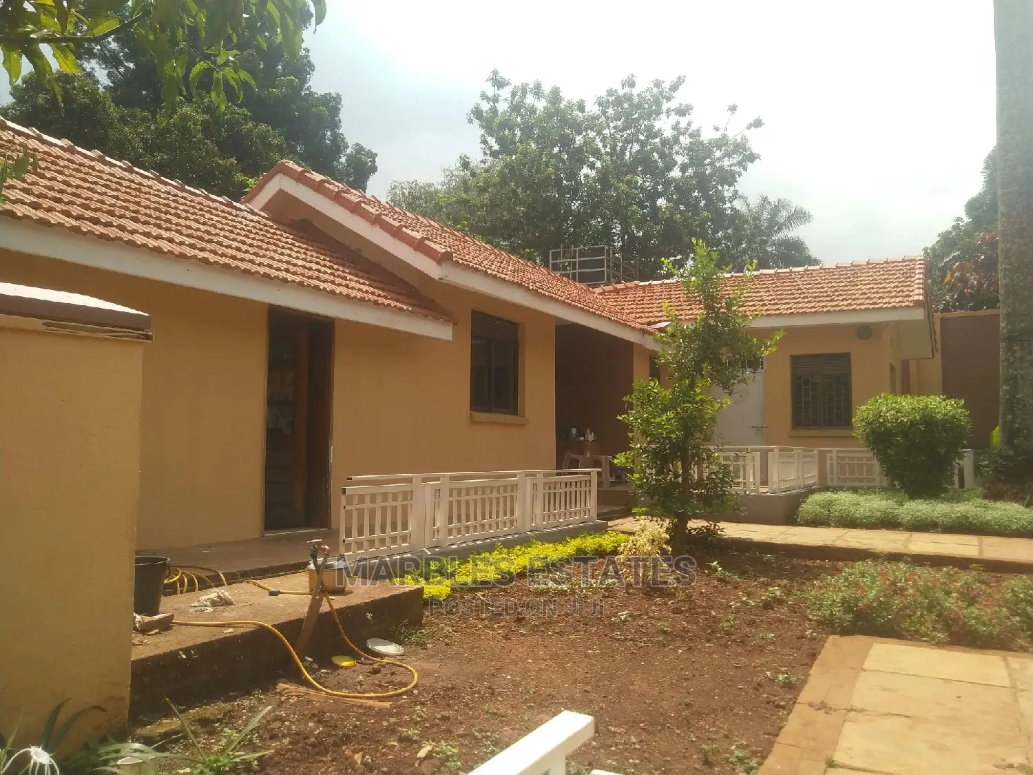 3bdrm Bungalow in Kololo, Central Division for Rent