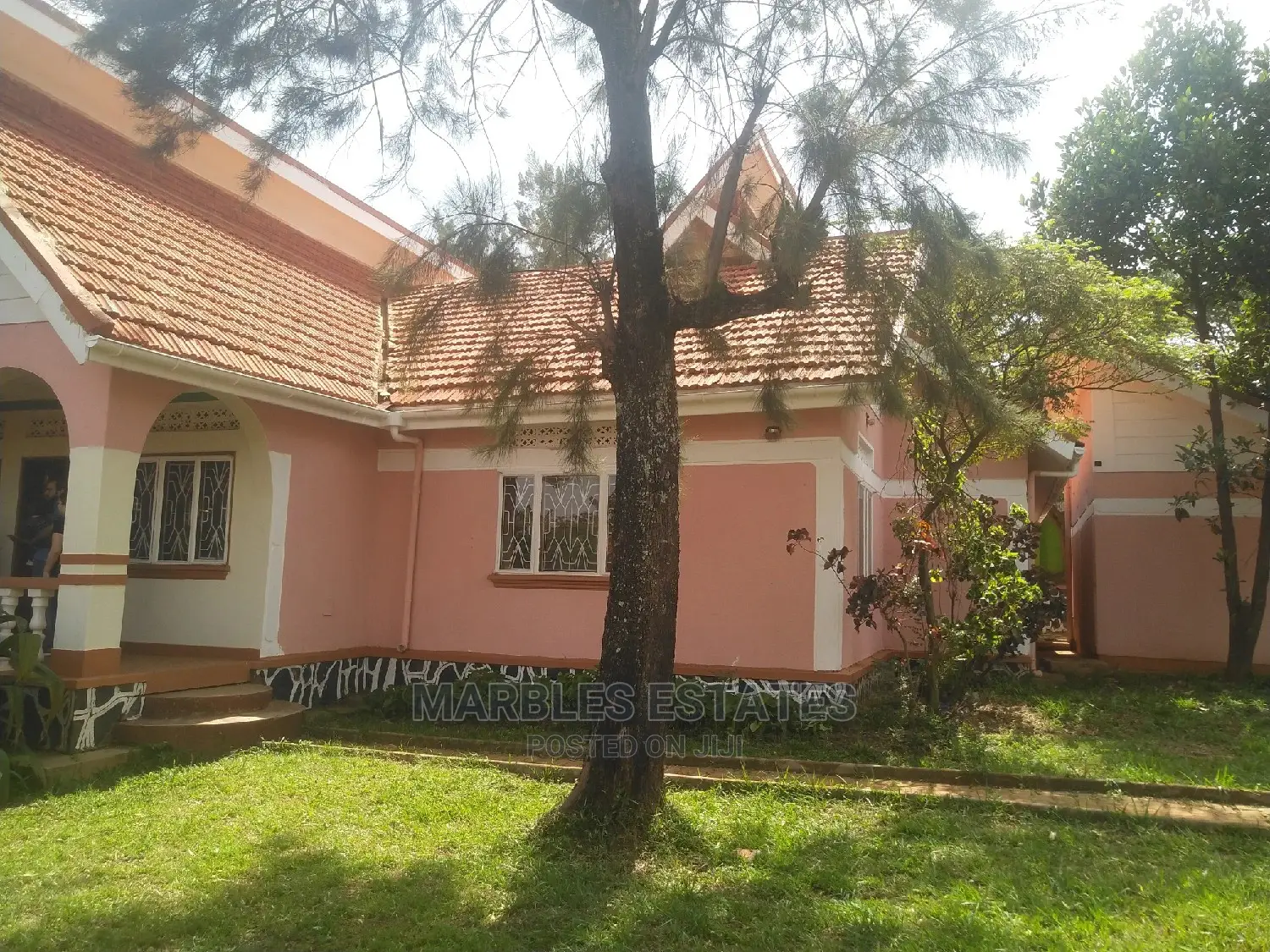 3bdrm Maisonette in Naguru, Central Division for Rent