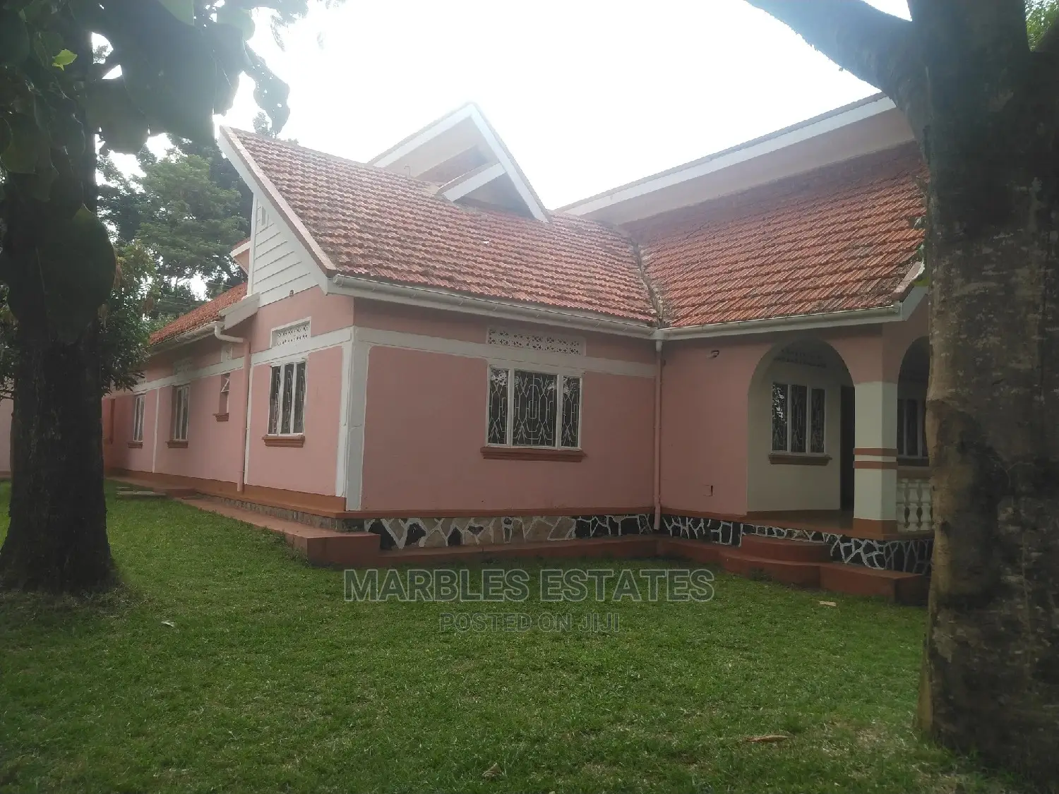 3bdrm Maisonette in Naguru, Central Division for Rent