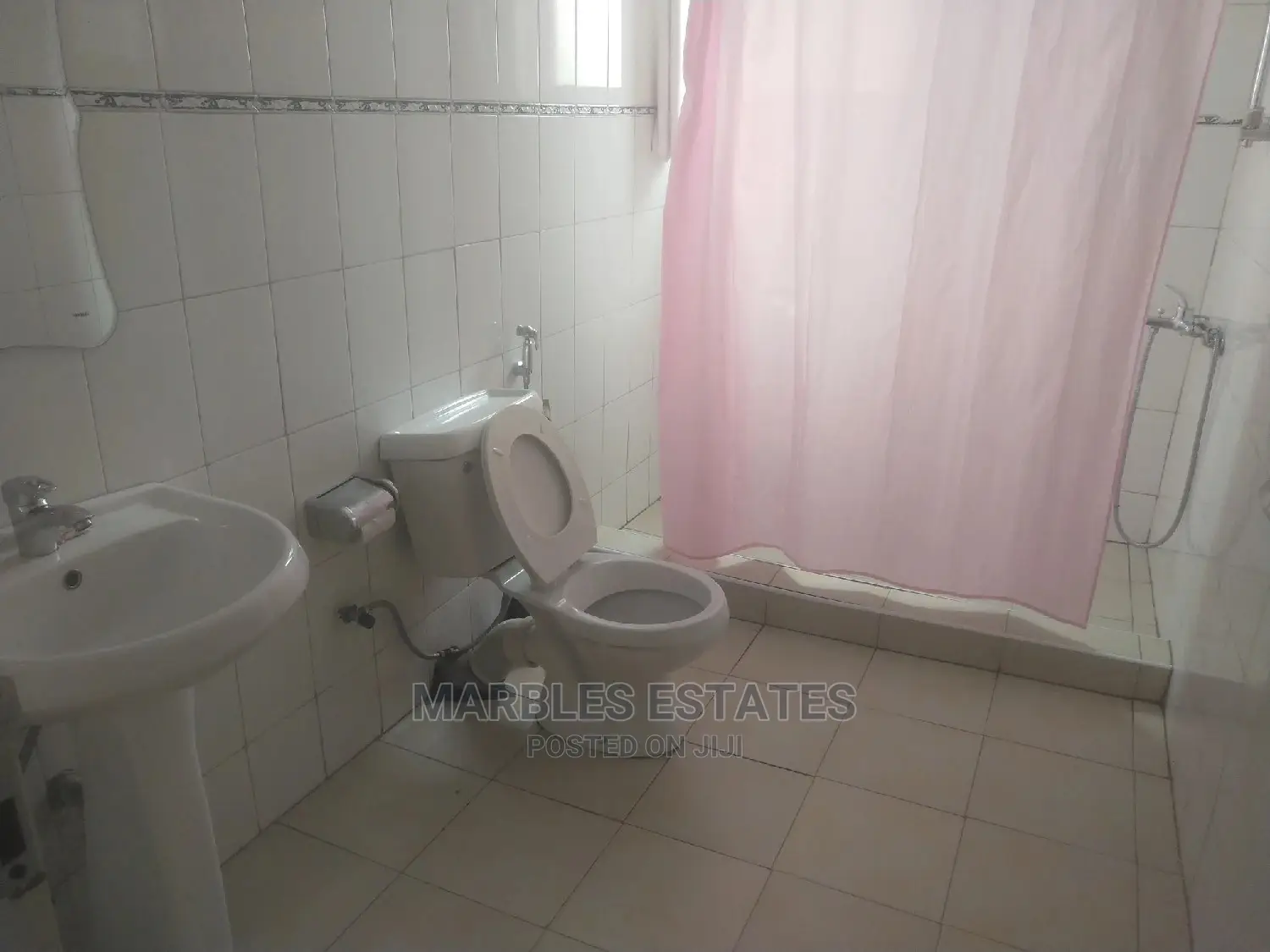 Furnished 3bdrm Apartment in Latitude, Central Division for Rent