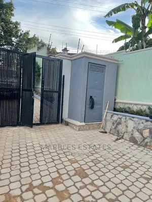 5bdrm House in Munyonyo, Central Division for Sale