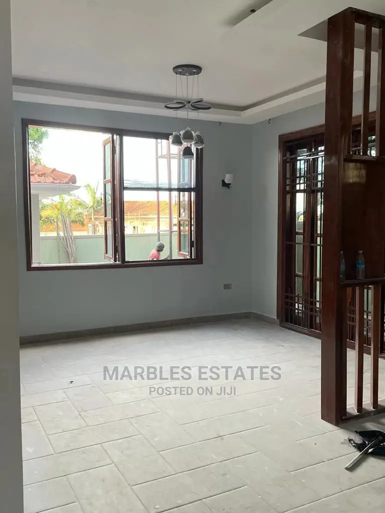 5bdrm House in Munyonyo, Central Division for Sale