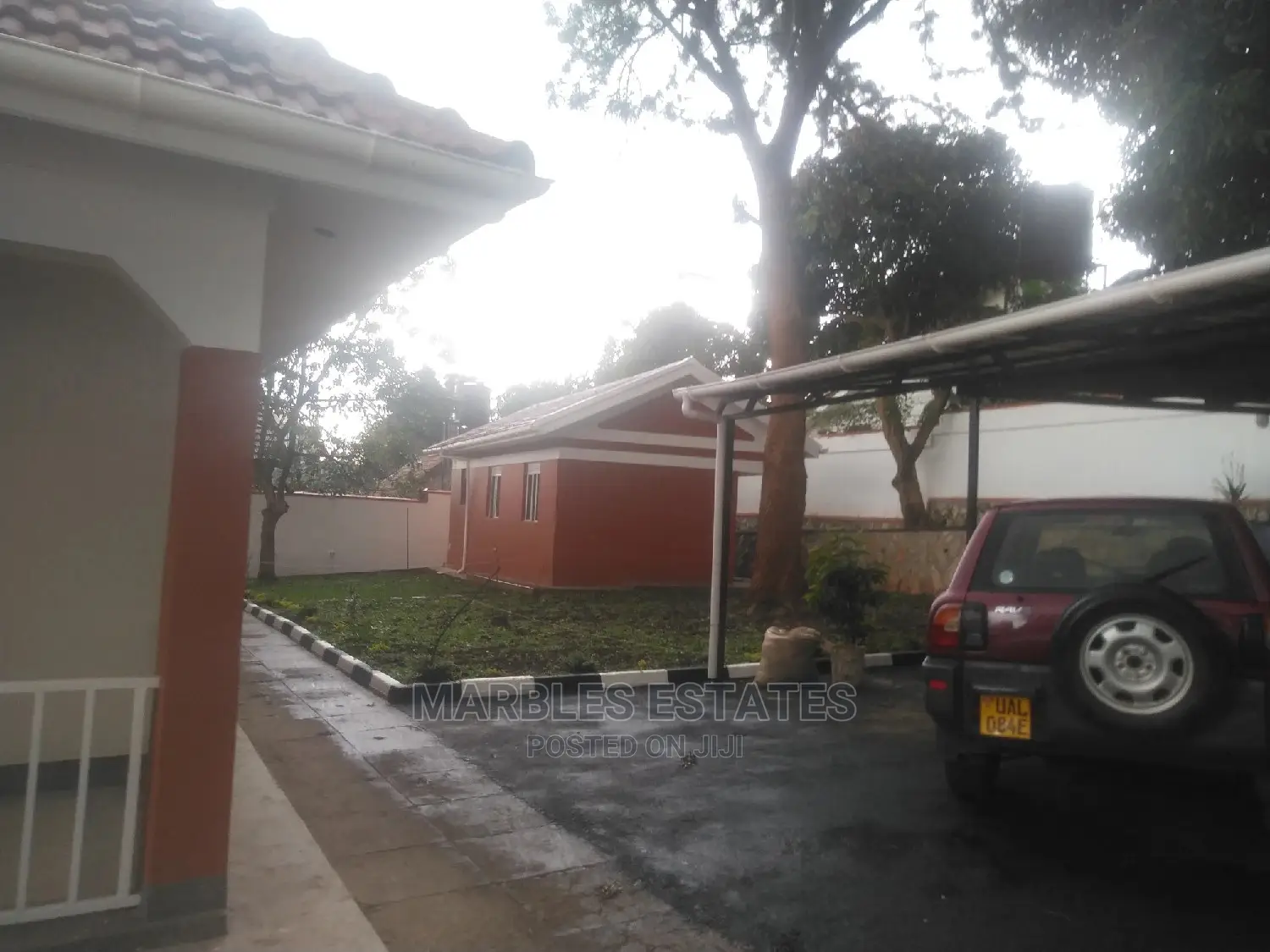 10bdrm House in Naguru, Central Division for Rent