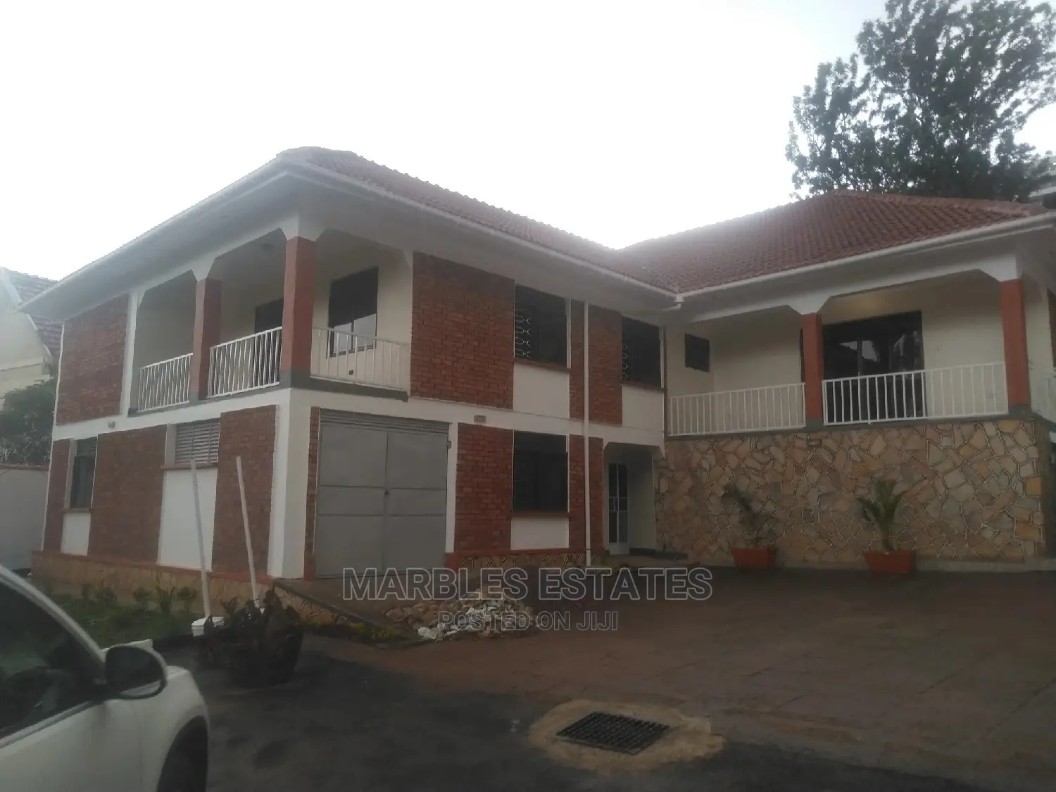 10bdrm House in Naguru, Central Division for Rent