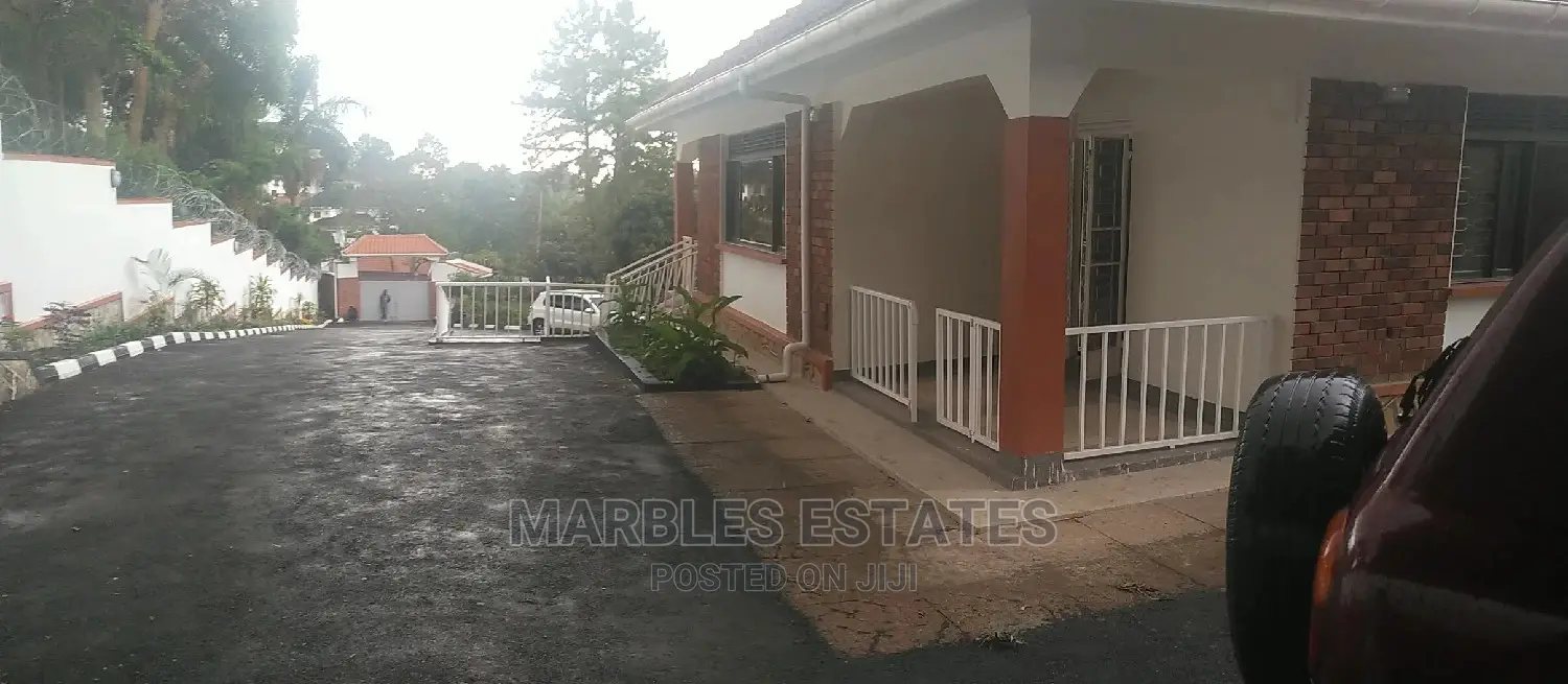 10bdrm House in Naguru, Central Division for Rent